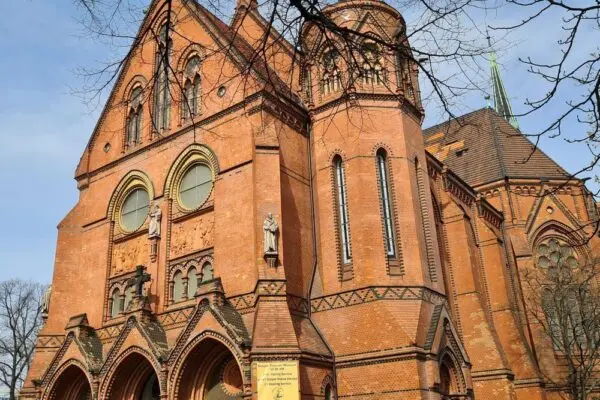 Trova la Chiesa Vicino a Te: Risorse e Informazioni