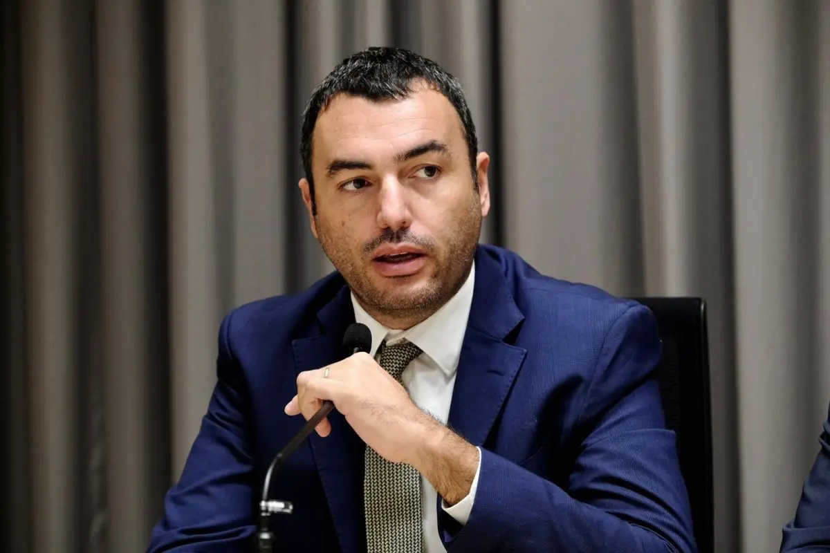 Delli Noci: Piccoli Fruitti, Grandi Benefici