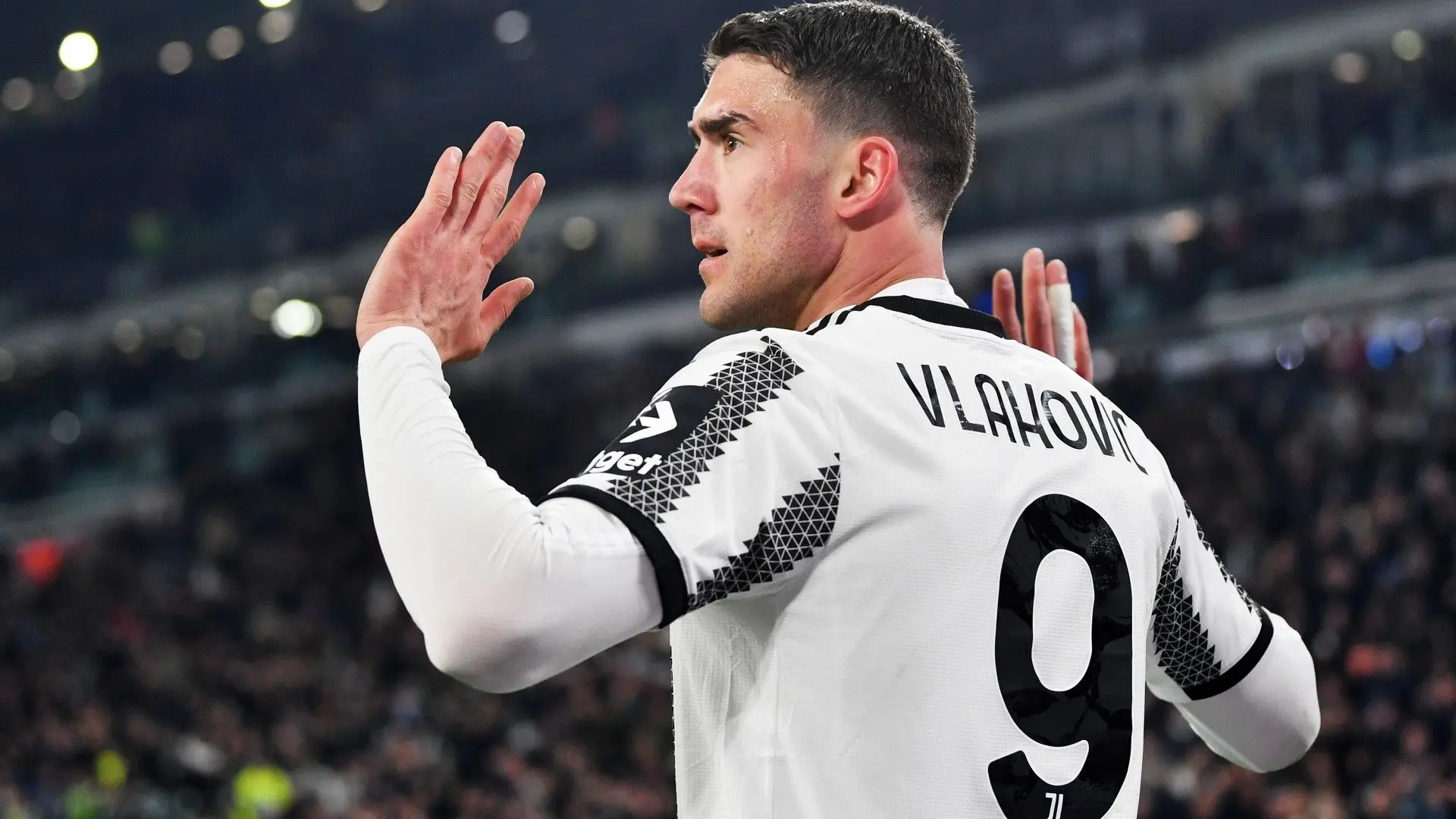 Dusan Vlahovic: La nuova stella del calcio europeo