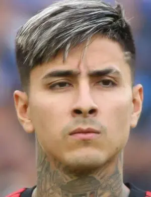 Erick Pulgar: Il Centrocampista Cileno nel Cuore della Serie A