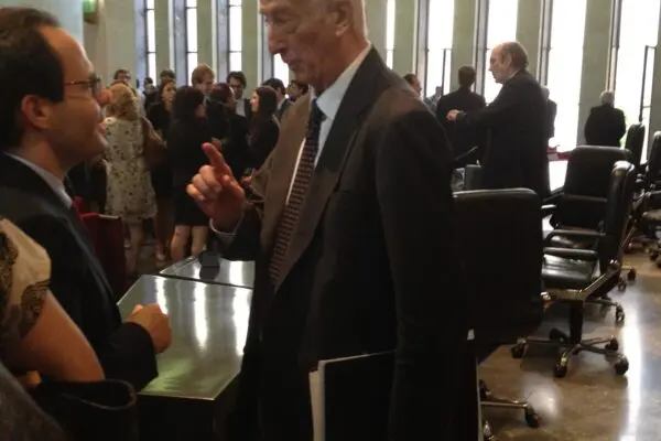Franzo Grande Stevens: La Carriera di un Avvocato di Peso