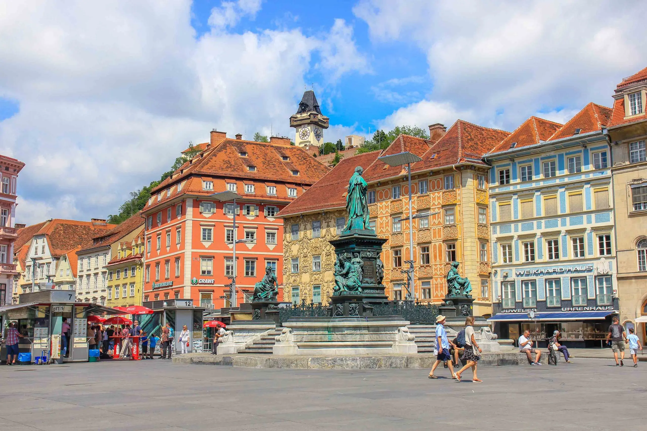 Graz, Austria: La Perla della Stiria