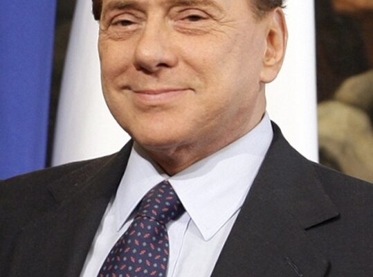 Luigi Berlusconi: Un Profilo del Figlio di Silvio Berlusconi