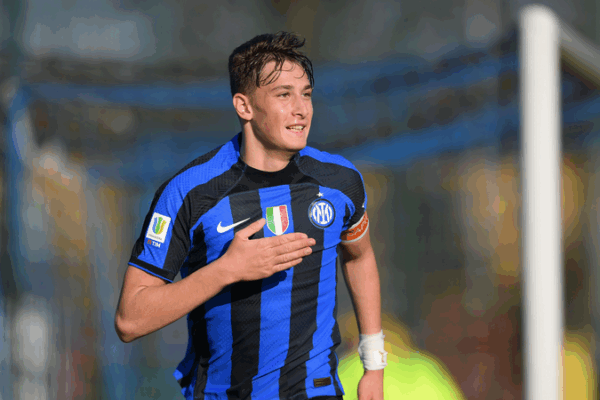 Pio Esposito: Un Giovane Talento nell’Inter