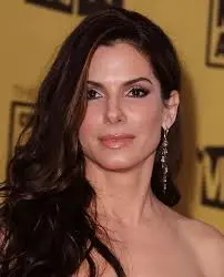 Sandra Bullock: La Storia e il Futuro di un’Attrice Iconica