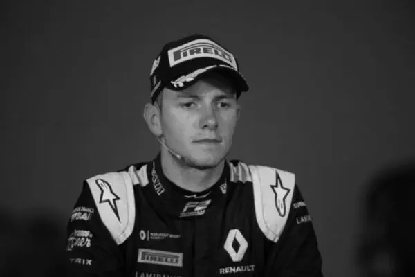 La Vita e la Tragedia di Anthoine Hubert nel Motorsport image 1
