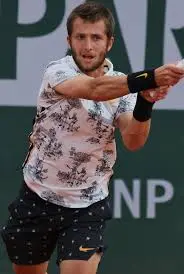 Corentin Moutet: Un Nuovo Protagonista del Tennis Francese