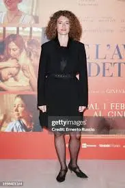 Esplorando la Vita di Ginevra Elkann image 1