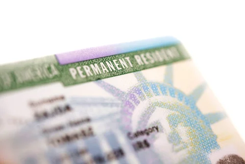 Tutto sulla Green Card USA: Vantaggi e Procedura