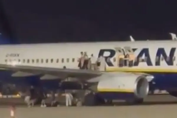Incendio Volo Ryanair: Dettagli e Sviluppi Recenti