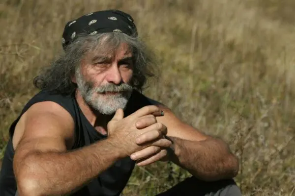 Mauro Corona: Un Viaggio tra Letteratura e Montagna