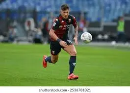 Andrea Pinamonti: Un Giovane Talento del Calcio Italiano