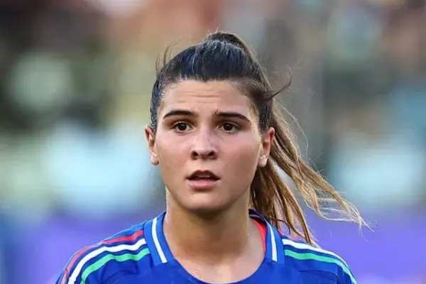 Sofia Cantore: La Promettente Carriera della Calciatrice Italiana