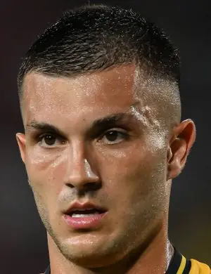 L’Ascesa di Strefezza nel Calcio Italiano