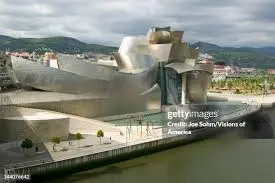 Bilbao: La Rinascita di una Città Culturale