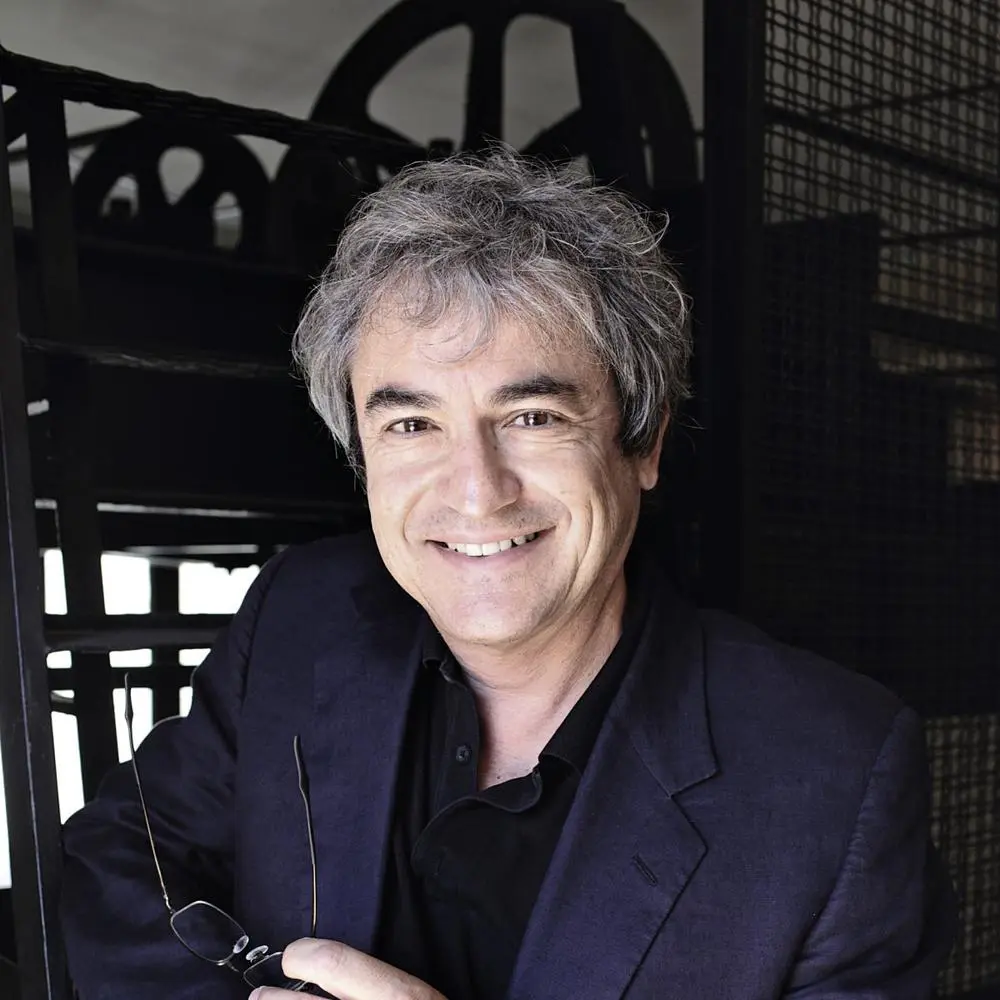 Carlo Rovelli: Fisico Teorico e Pensatore del Tempo