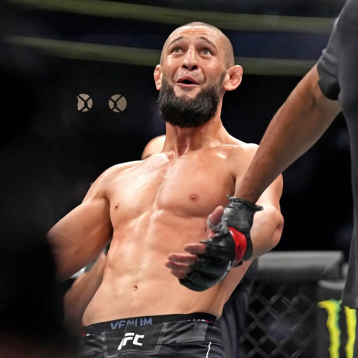 Khamzat Chimaev: La Stella della MMA e dell’UFC