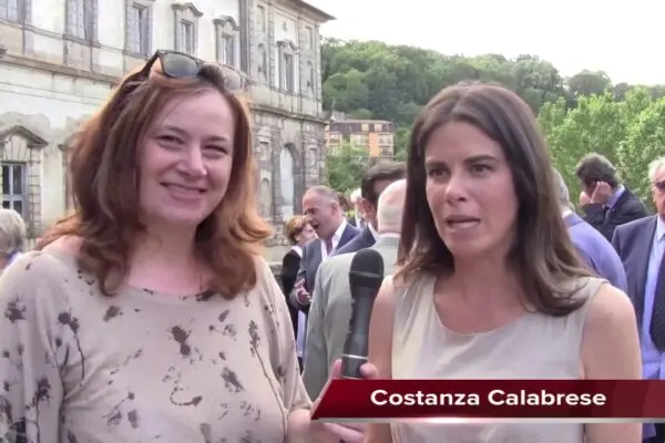 Il Successo di Costanza Calabrese nel Giornalismo Italiano image 1