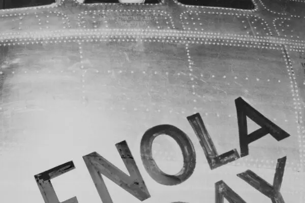 L’Enola Gay e il Suo Ruolo nella Storia della Seconda Guerra Mondiale