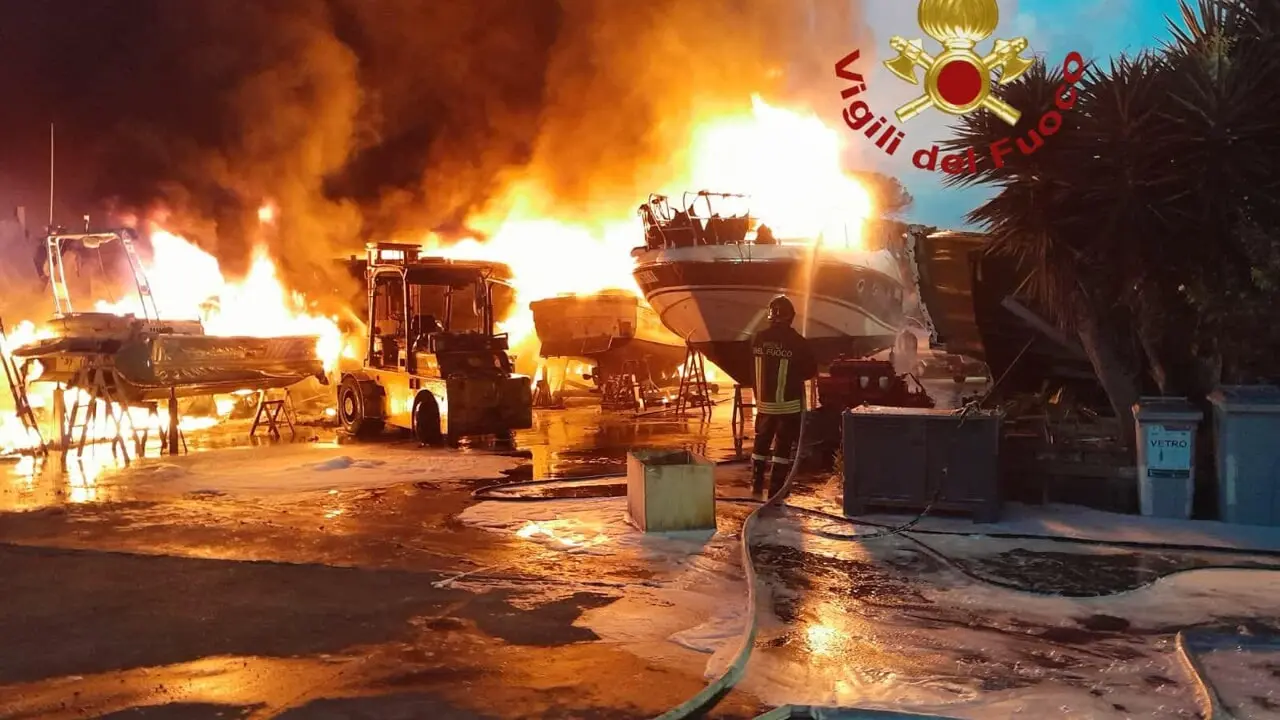 Incendio Fiumicino: La situazione attuale e le sue implicazioni