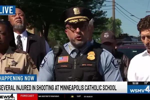Sparatoria a Minneapolis: Un Evento Tragico che Colpisce la Comunità
