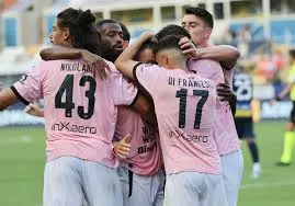 Il Palermo Football Club: Un Pioneere del Calcio Italiano