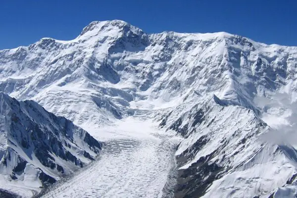 Esplorando il Pobeda Peak: la Vetusta Montagna Russa