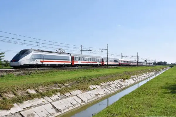 Reggio Emilia: Un Viaggio nella Sua Storia e Cultura