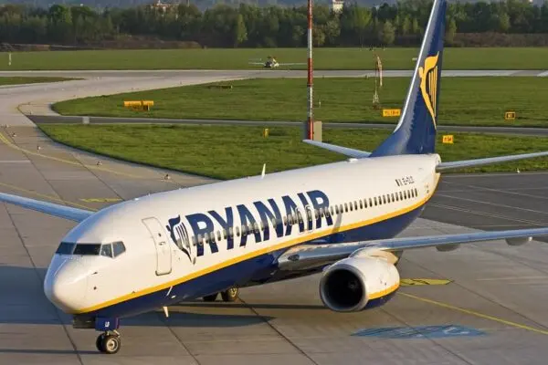 Ryanair: Innovazioni e Sfide nel Settore Aereo