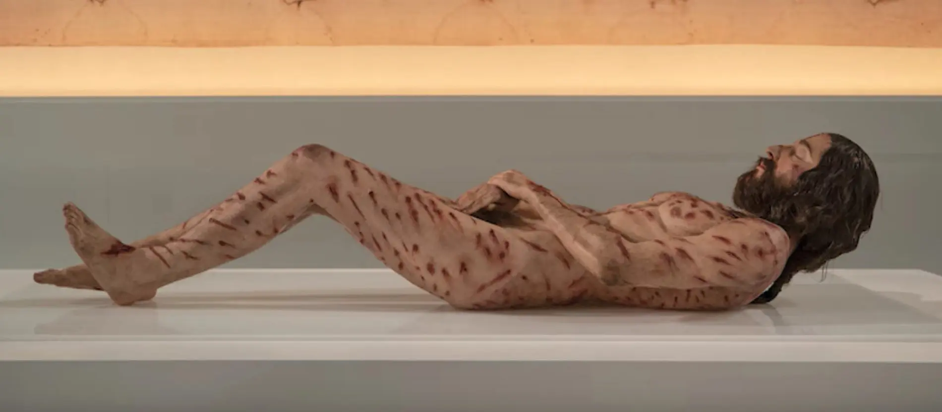 La Sacra Sindone Scultura: Un Simbolo di Fede e Arte