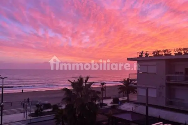 Terracina: Una Perla della Costa Laziale