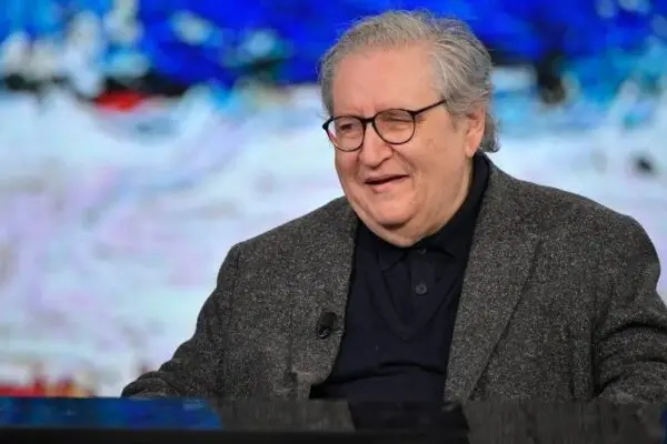 Vincenzo Mollica: Un’icona del Giornalismo Italiano