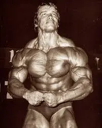 Arnold Schwarzenegger: Un’Icona di Successo e Determinazione