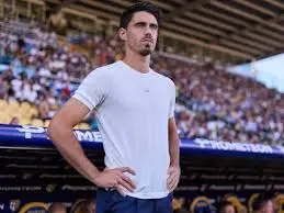 Carlos Cuesta: Il Talento Emergente del Calcio Colombiano