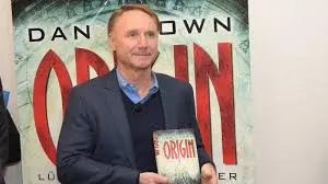 L’eredità duratura di Dan Brown nella letteratura contemporanea