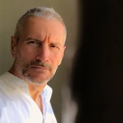Francesco Carofiglio: Scrittore e Innovatore della Cultura Italiana