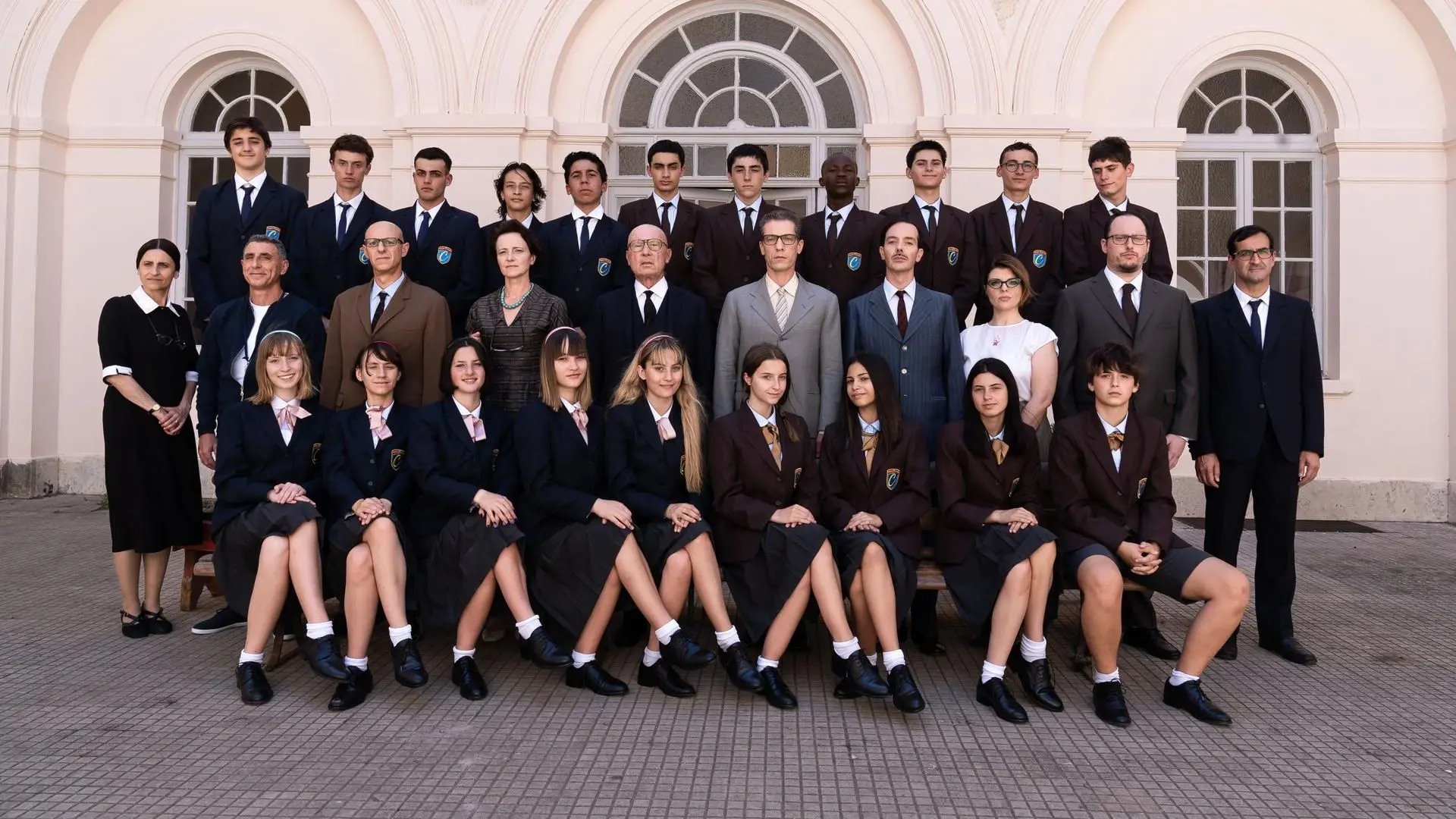Il Collegio: Oltre il Reality, Un Espediente Educativo