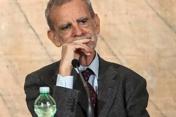 Luca Serianni: Un Maestro della Linguistica Italiana