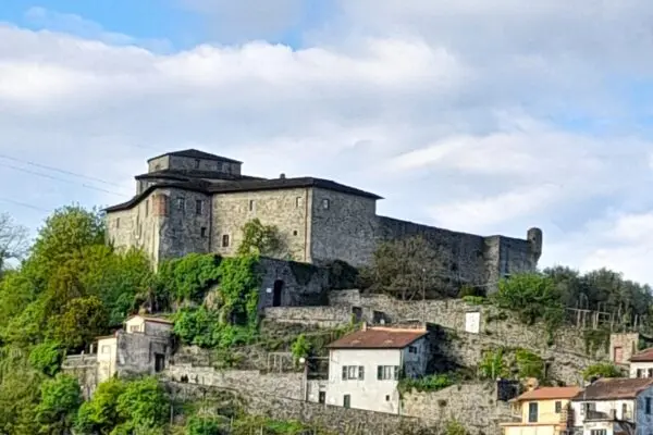Scoprire la Lunigiana: Storia e Bellezze Naturali