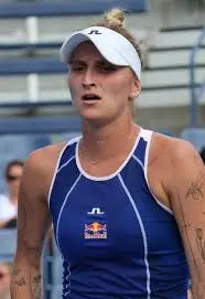 Markéta Vondroušová: Una carriera in ascesa nel tennis