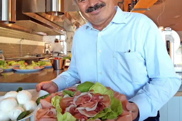 Oscar Farinetti: Innovazione e Tradizione nel Cibo Italiano