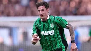 Andrea Pinamonti: La Crescita di un Giovane Talento del Calcio