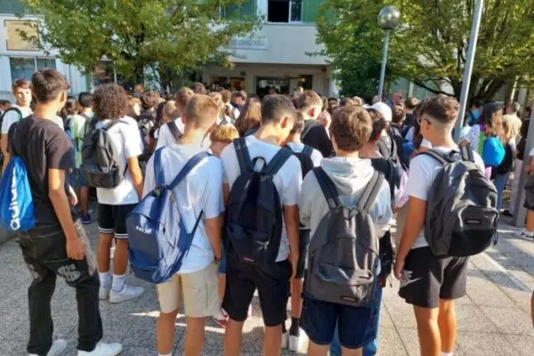 Il Primo Giorno di Scuola: Un Nuovo Inizio per Tutti
