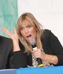 Chi è Alessandra Mussolini: Politica e Storia Familiare