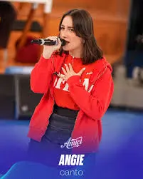 Angie Amici: Una Voce Che Trasforma le Comunità