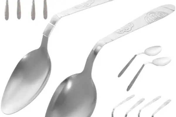 Piegare Cucchiai: Mistica e Scienza del Fenomeno