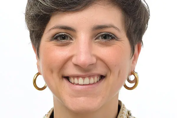 L’arte e l’impegno di Benedetta Scuderi nella cultura attuale