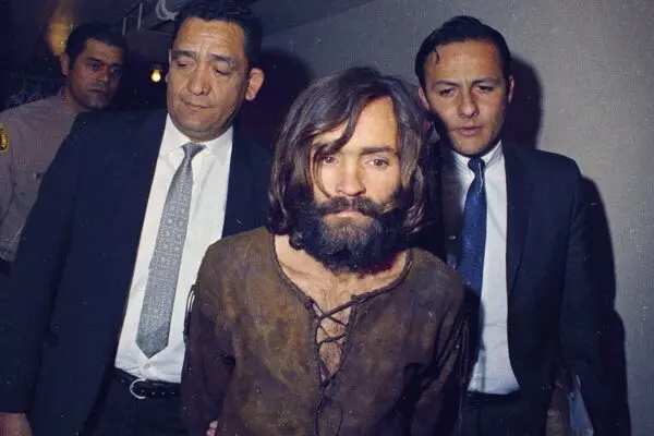 L’eredità di Charles Manson: un’analisi della sua influenza