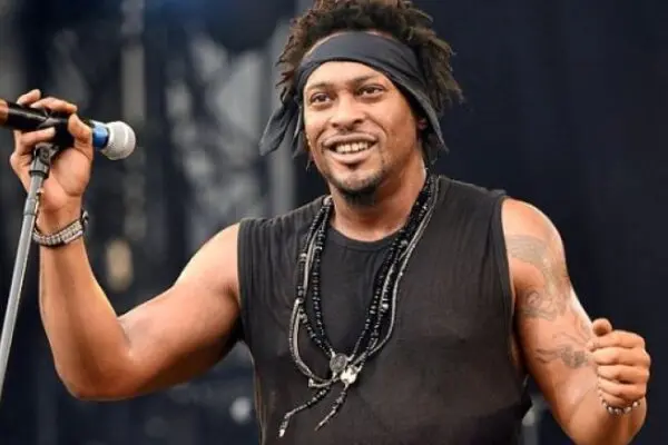 D’Angelo Morto: Un Tributo a un Artista Incredibile