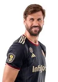La Carriera di Fernando Llorente: Dall’Inizio ai Successi